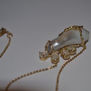 Indulgems Jewelry Mother-of-Pearl Vine Necklace